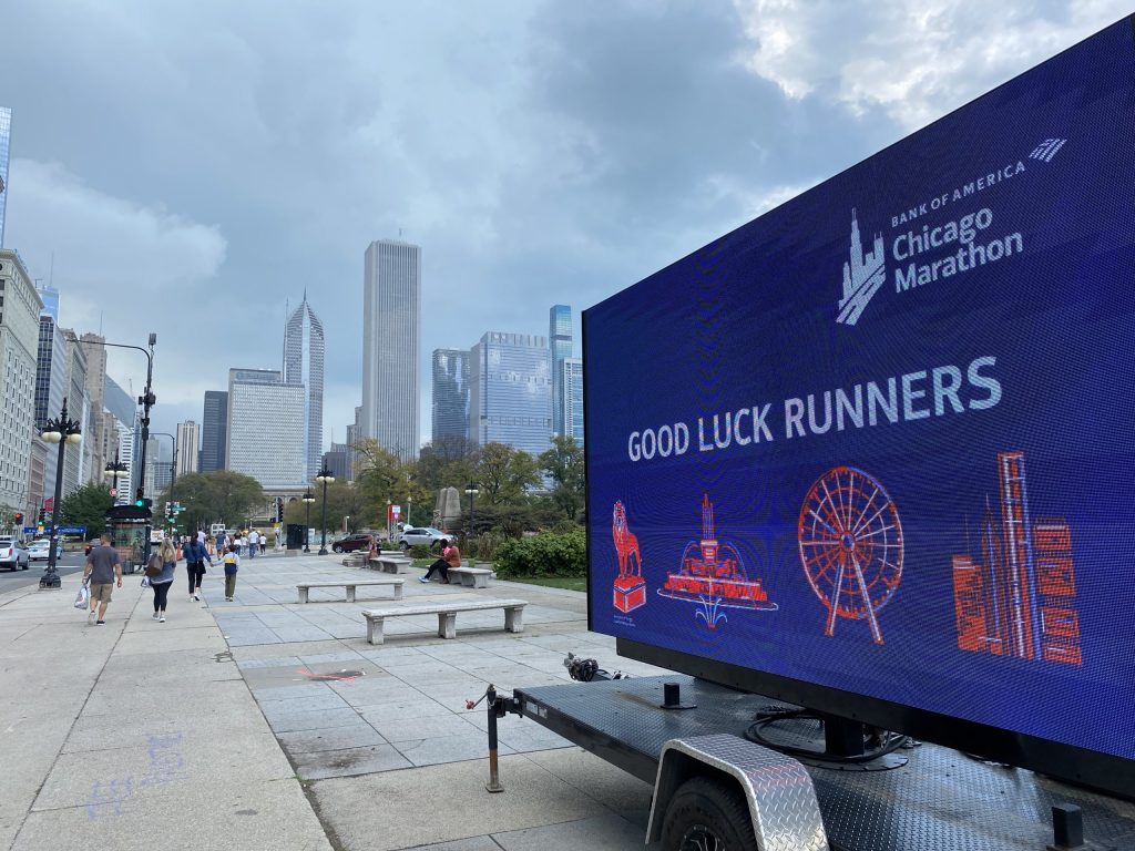 Good Luck Runners sign